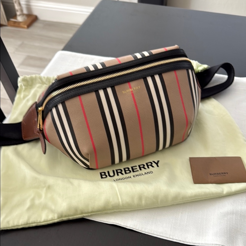 Burberry Tan and Black Men's Bag